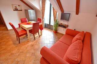 Апартаменты Apartments Ivetić Котор Апартаменты с 1 спальней, вид на сад-1